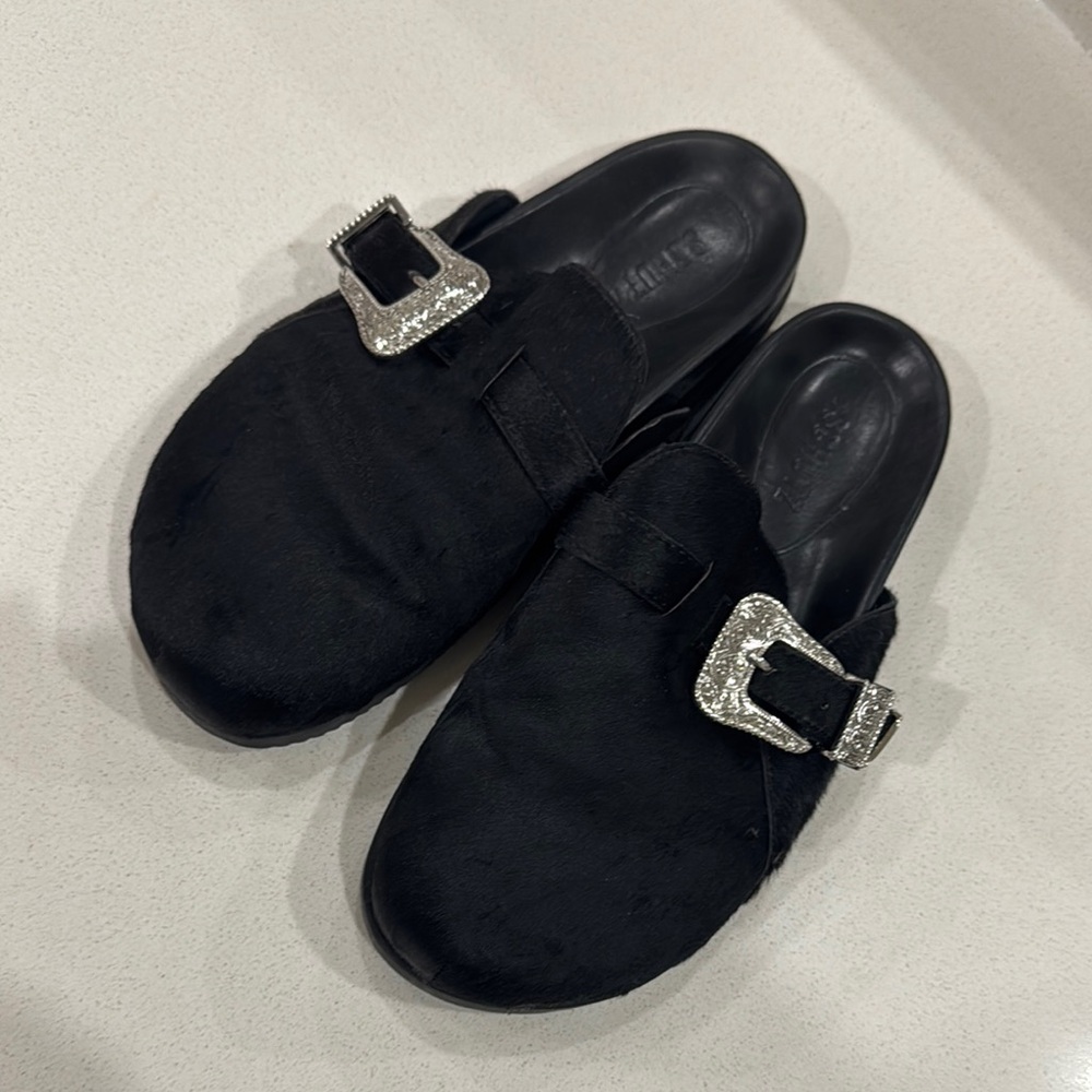 SCHUTZ grace leather flat Black and Silver Mules with Sleek Buckle Design